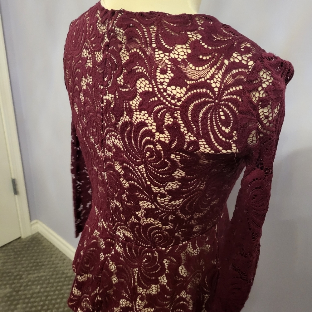 women's top - Picture 3 of 4